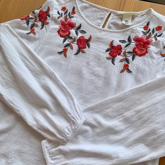 Embroidered H&M Blouse - Picture 2 of 11